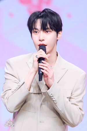 230429 NCT DOJAEJUNG ‘Perfume’ at Music Core| Doyoung