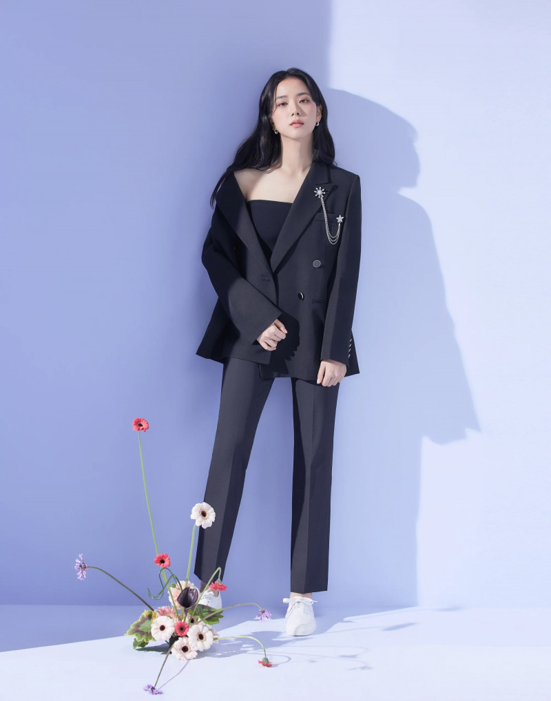 BLACKPINK Jisoo for 'it MICHAA' 2021 Spring Campaign documents 6