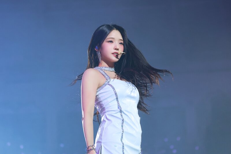 240127 fromis_9 Jisun - 2nd Concert 'FROM NOW.' in Seoul Day 1 documents 7