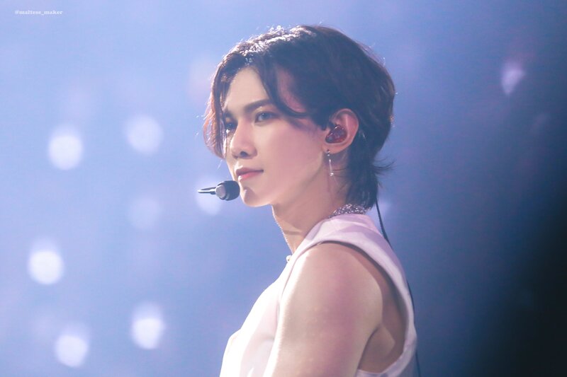 230428 ATEEZ Tour [THE FELLOWSHIP : BREAK THE WALL] ANCHOR IN SEOUL DAY 1 - Yeosang documents 3