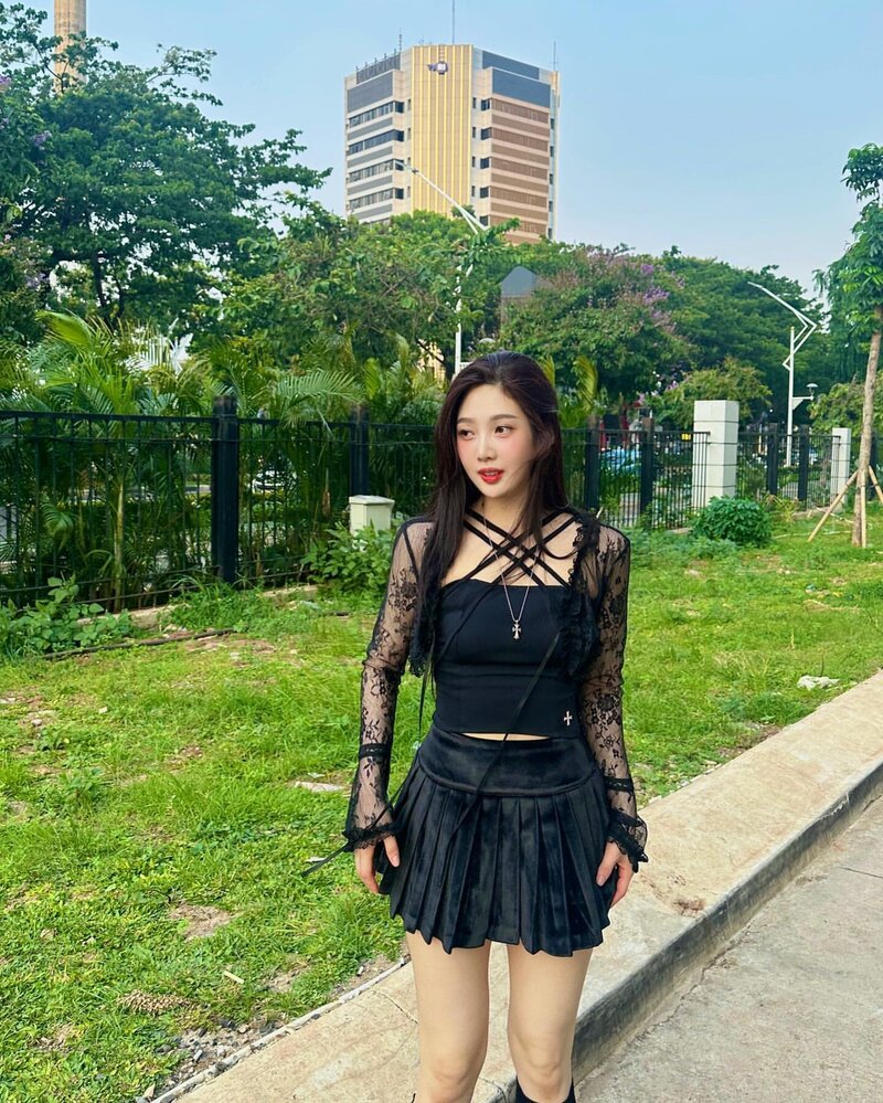 231216 Red Velvet Joy Instagram Update documents 2