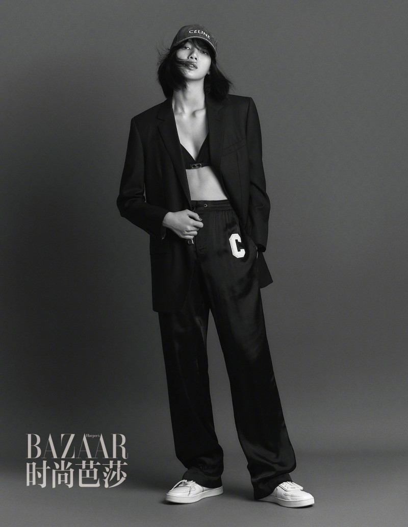 LISA for Harper's BAZAAR China - April 2021 Issue documents 4