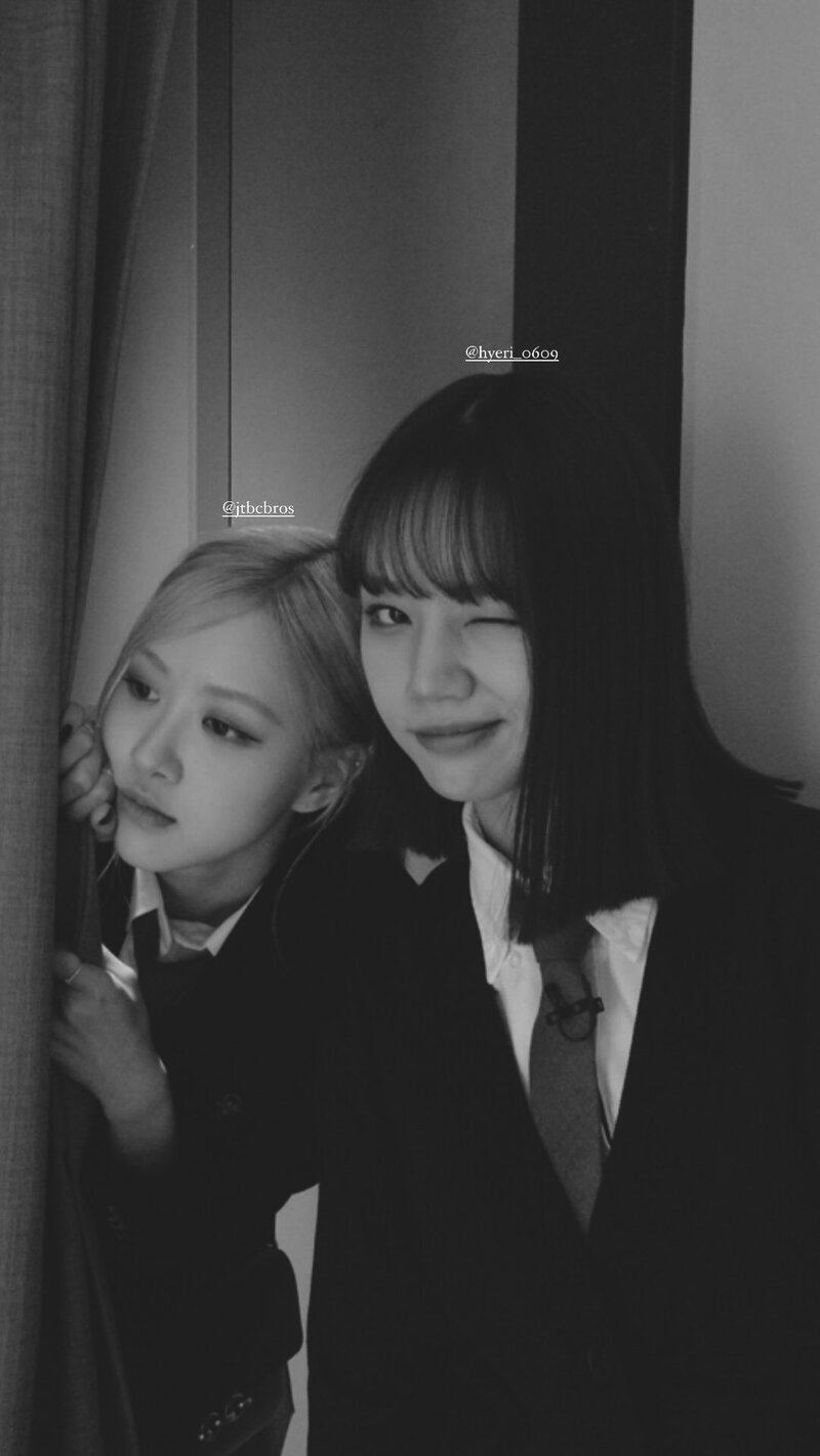 210319 ROSÉ Instagram Story Update with HYERI documents 1