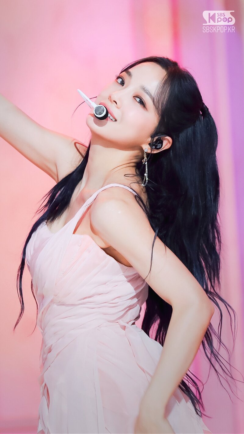 230910 KIM SEJEONG - 'Top or Cliff' at Inkigayo documents 5