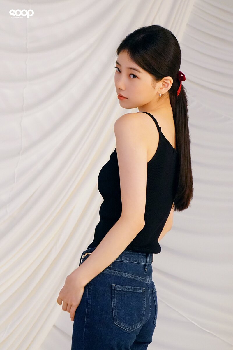 240405 SOOP Naver Post - Suzy - Guess S/S 2024 Campaign Behind documents 24