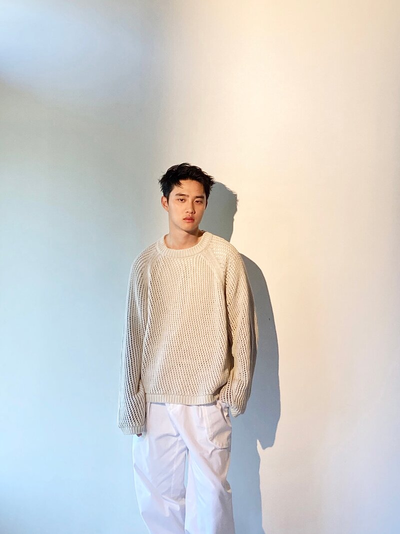 210726 D.O. "Empathy" Jacket & MV Shooting Behind the Scenes | Naver Update documents 8