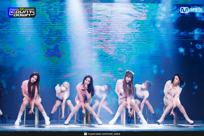 210318 Brave Girls - Rollin & #1 Encore Stage at M Countdown documents 1