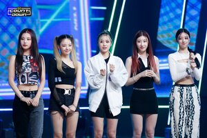 211014 ITZY - No. 1 Encore Stage at M Countdown