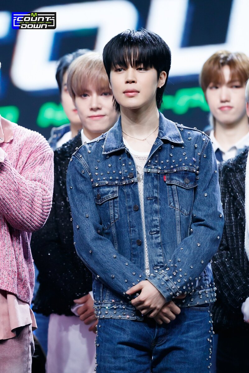 230330 BTS Jimin - 'Like Crazy' at M COUNTDOWN documents 6
