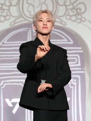 240429 SEVENTEEN Hoshi - SEVENTEEN BEST ALBUM '17 IS RIGHT HERE' Press Conference
