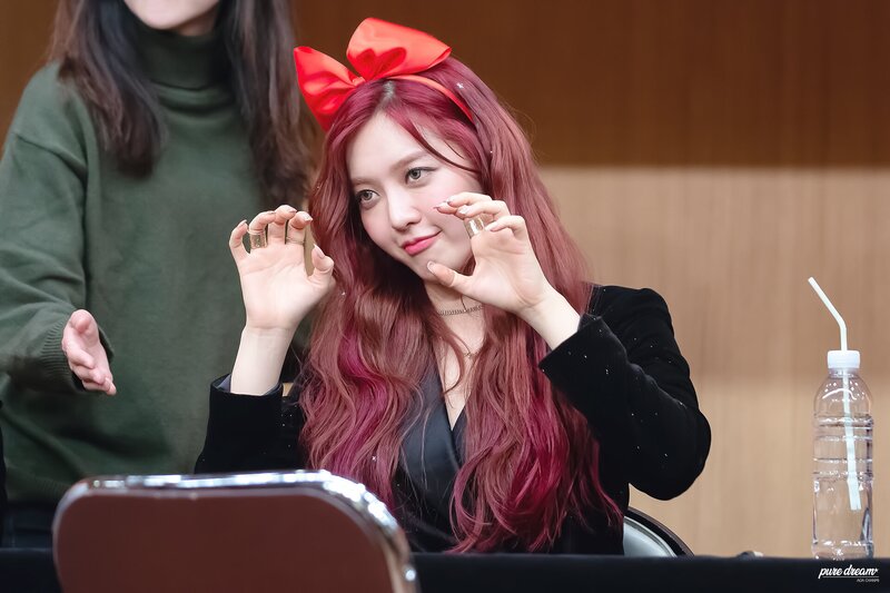 191129 AOA Chanmi at 'NEW MOON' Fansign documents 1