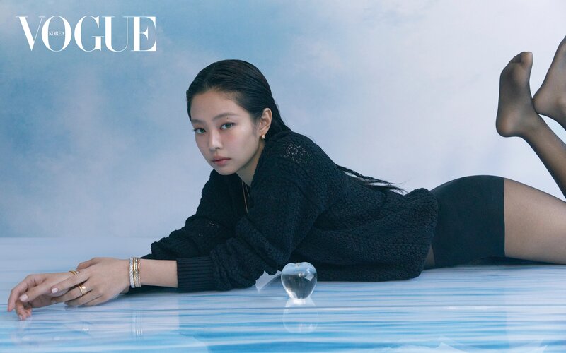 Jennie x Chanel for Vogue Korea - May 2024 Issue Cover documents 4