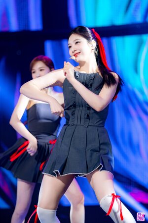 231126 Red Velvet Joy - 'Chill Kill' at Sbs Inkigayo