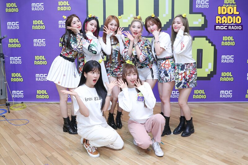 200514 Woo!Ah! at MBC Idol Radio with special DJ Exy and Soobin from WJSN documents 28