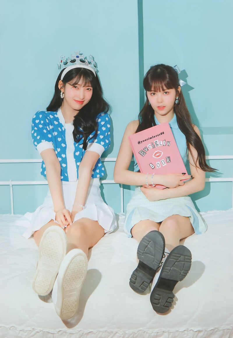 EVERGLOW 'FOREVER' 1st Fanclub Kit Scans documents 3