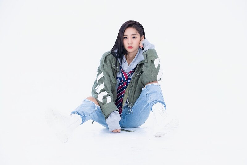 ISE Eunchae promotional photos (March 2021) documents 1