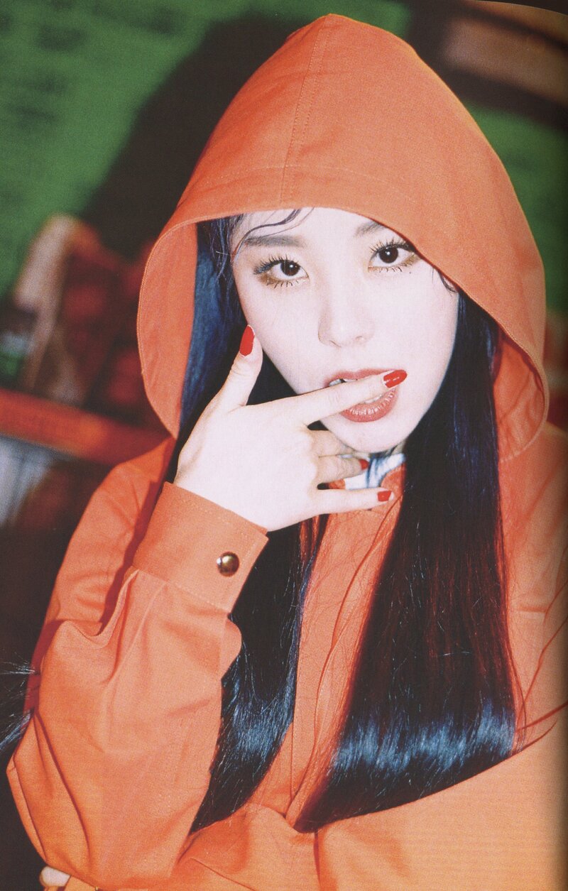 MAMAMOO 2nd Full Album 'reality in BLACK' [SCANS] documents 10