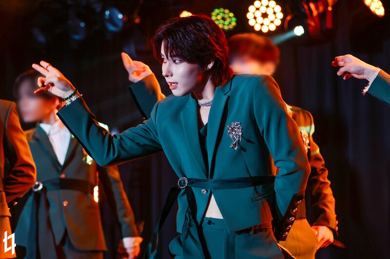240331 - Naver -  E'LAST LIVE TOUR 'Together' in JAPAN behind the scenes documents 9
