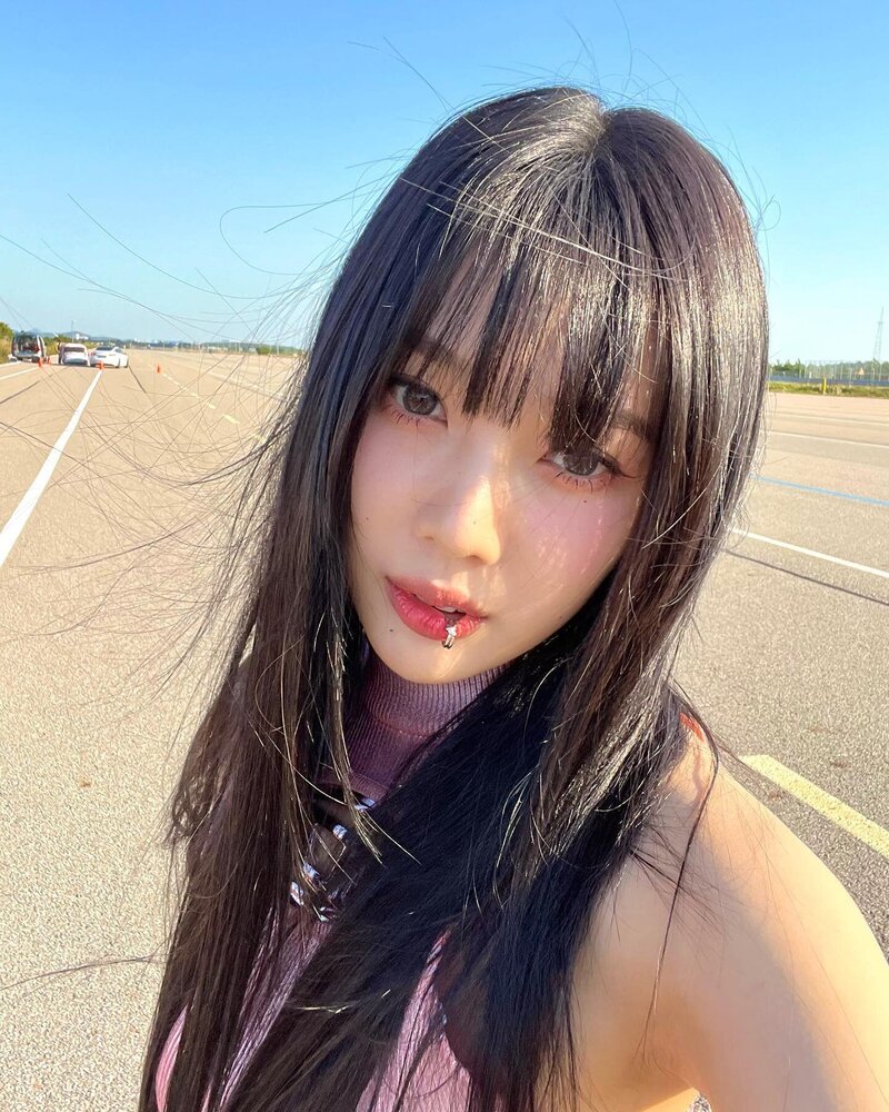 221216 Red Velvet Joy Instagram Update documents 6