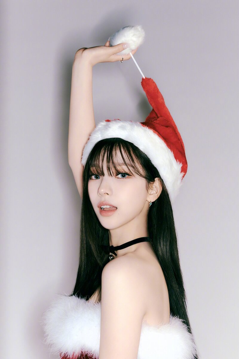 Red Velvet, aespa - 2022 Winter SMTOWN : SMCU PALACE 'Beautiful Christmas' Concept Teasers documents 7