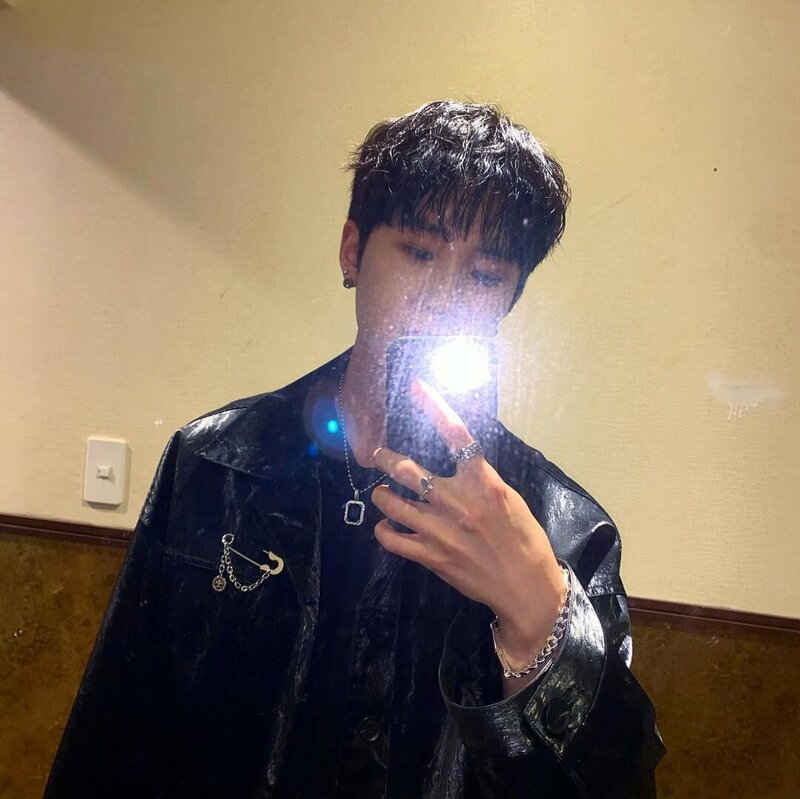 220927  - Younghoon Instagram Update documents 2