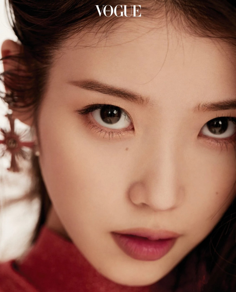 IU for Vogue Korea Magazine x Gucci May 2021 Issue documents 3