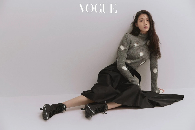 Seolhyun for Vogue Korea March 2021 documents 6