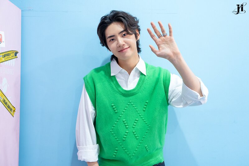 231103 - Weverse - Jinhyuk Solo Debut 4th Anniversary documents 5