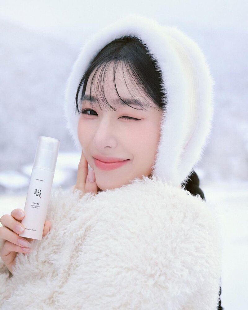 Tiffany Young for 'Beauty of Joseon' 2024 documents 3