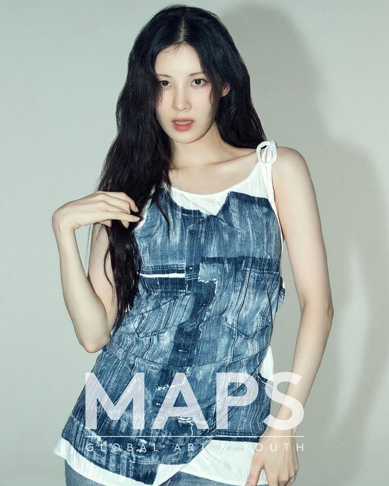MAPS NOVEMBER ISSUE with SEOHYUN documents 5