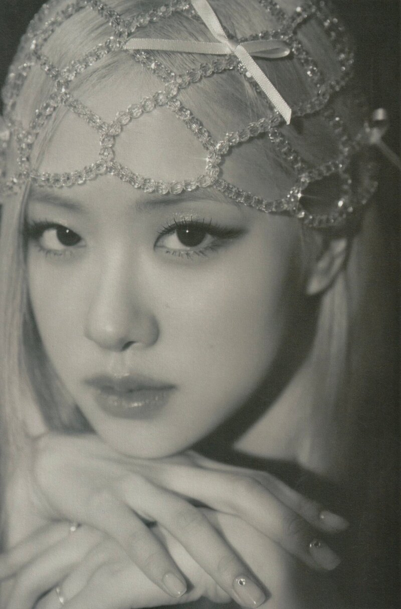 BLACKPINK Rosé - Season’s Greetings 2024: 'From HANK & ROSÉ To You' (Scans) documents 28
