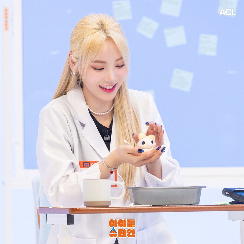 220927 ACL Studio Twitter Update - LOONA Doctors Behind the Scenes photo revealed documents 7