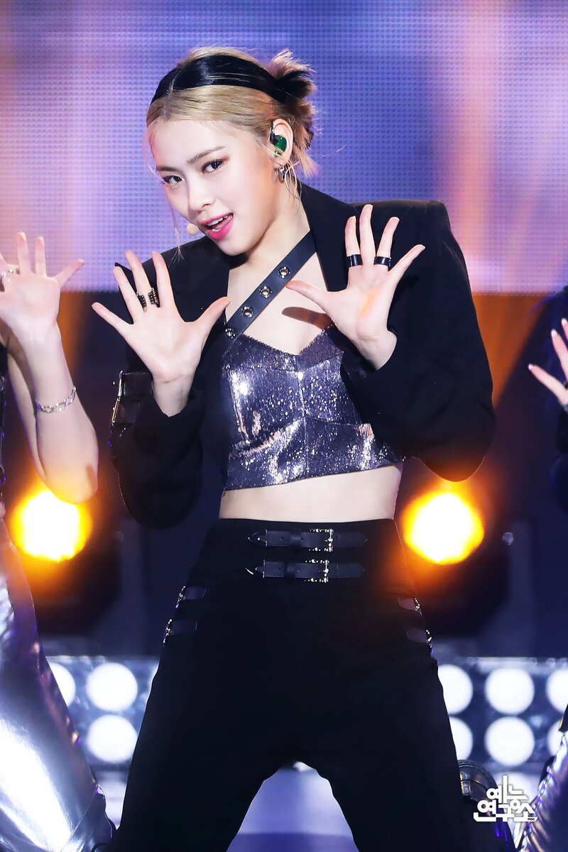 210508 ITZY - 'Mafia In the morning' at Music Core documents 3