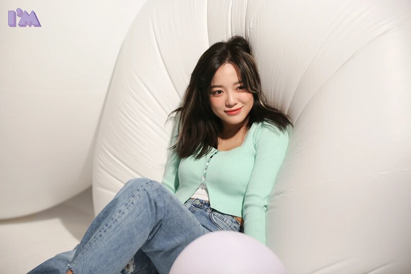 210330 Jellyfish Naver Post - Sejeong's 'I'm' 2nd Mini Album Jacket Behind documents 1