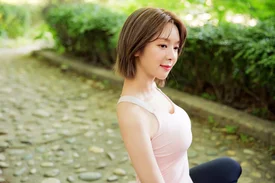 210609 Great M Ent. Naver Post - Choa's Pilates S Magazine Behind