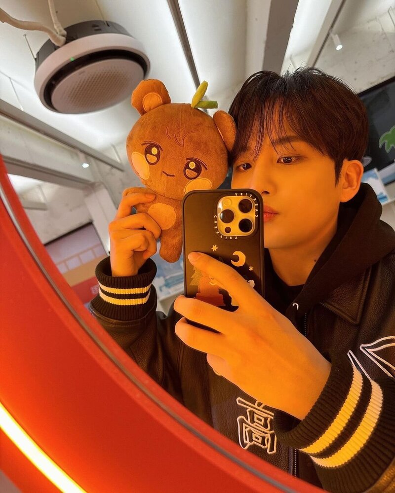 240219 ATEEZ Instagram Update - Jongho documents 3