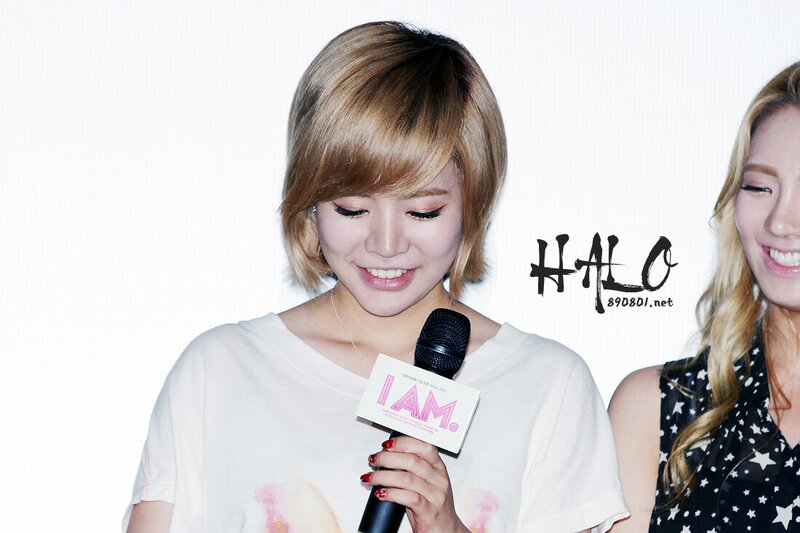 120629 Girls' Generation Sunny at 'I AM' Stage Greetings documents 8