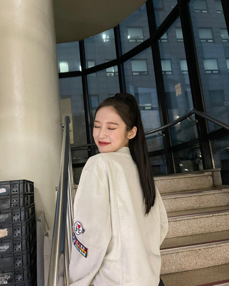 21 0 226 OH MY GIRL Arin SNS Update documents 3