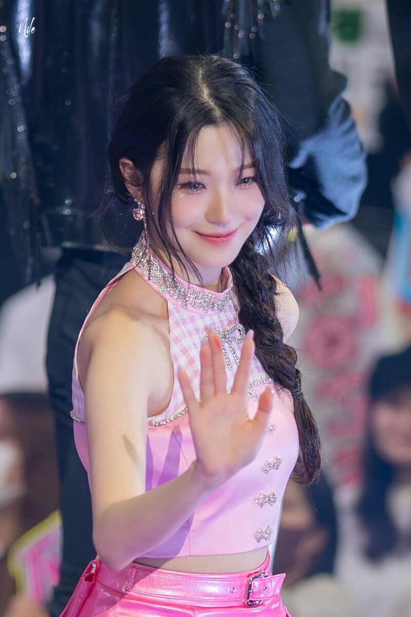 240225 fromis_9 Jiheon - Kstyle Party documents 9