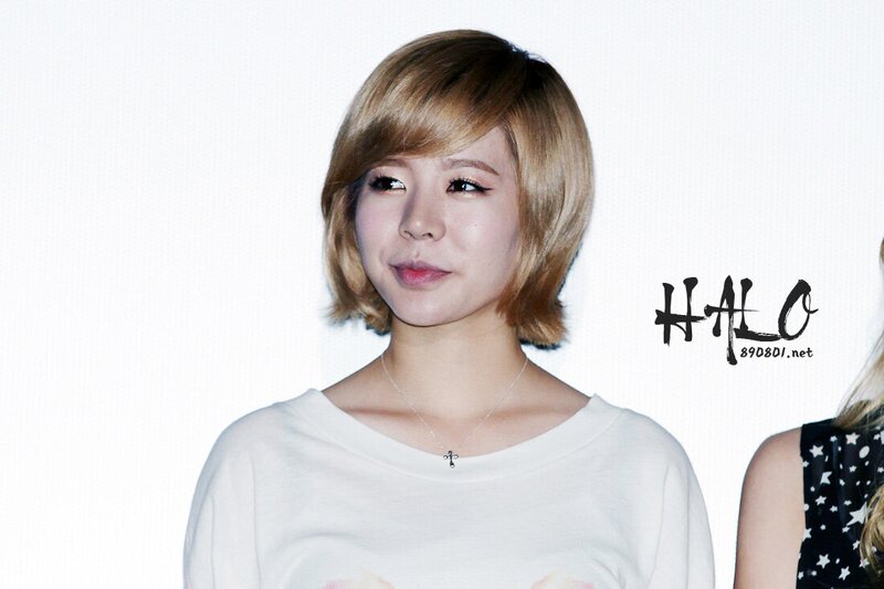 120629 Girls' Generation Sunny at 'I AM' Stage Greetings documents 4