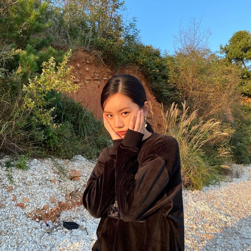 211022 Hyeri Instagram Update(GIRL'S DAY) documents 4