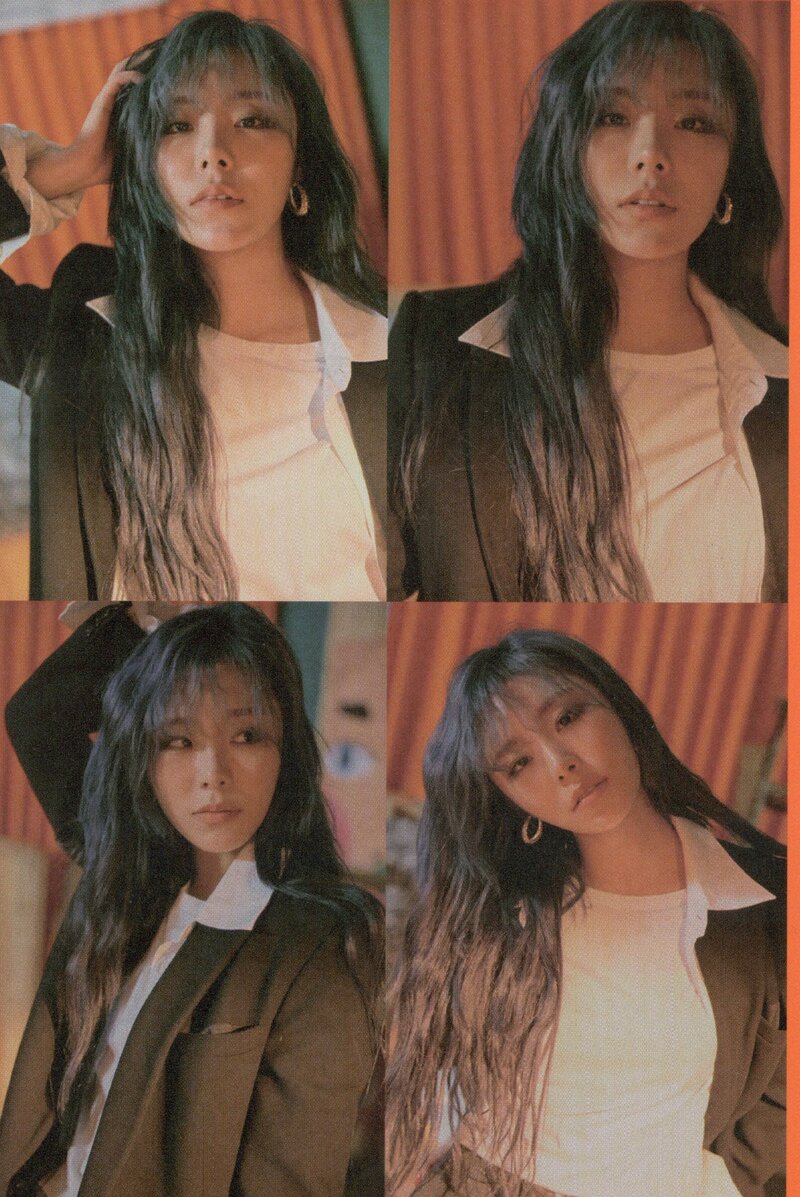 MAMAMOO 2nd Full Album 'reality in BLACK' [SCANS] (All Universes) documents 4