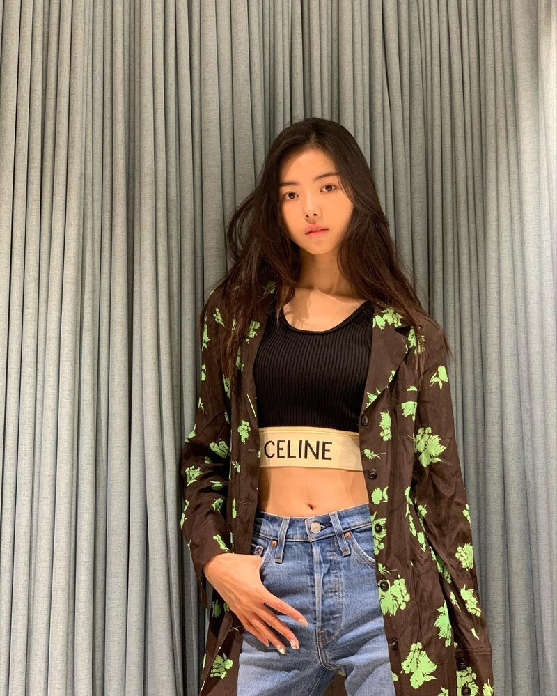 210618 Nayoung Instagram Update documents 1
