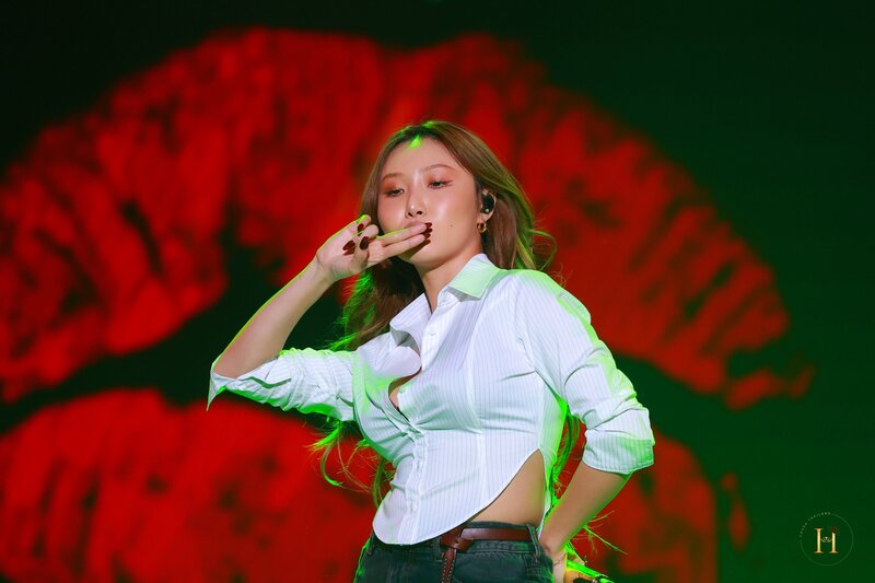 240112 HWASA at 2024 S2CON 'Sharing & Together Concert' in Seoul documents 7