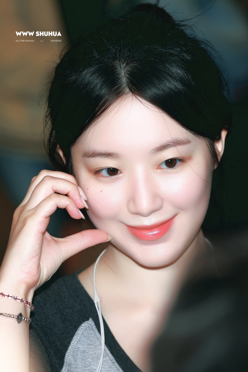 240414 (G)I-DLE Shuhua - ICN Airport documents 5