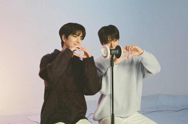 230131 MPD Twitter Update - Younghoon, Juyeon documents 3