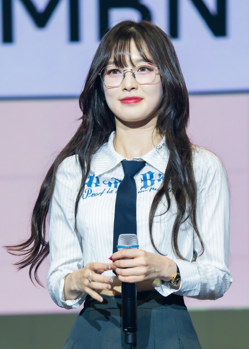 240329 OH MY GIRL Arin - MBN Y Forum documents 6