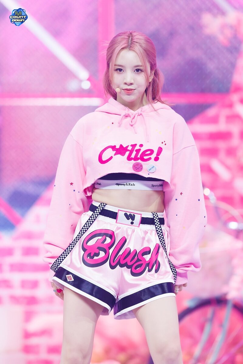 240411 WOOAH Lucy - 'BLUSH' at M Countdown documents 3