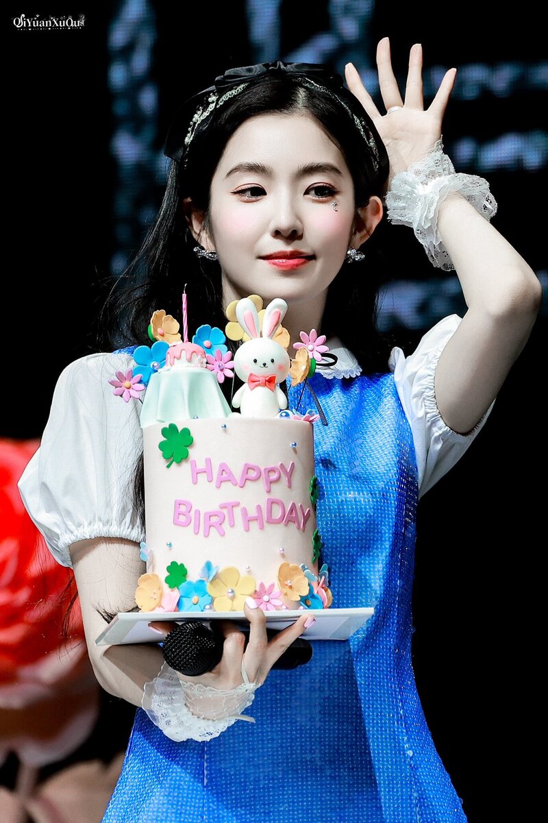 240329 Red Velvet Irene - B-day Party ‘Irene in Wonderland’ documents 19