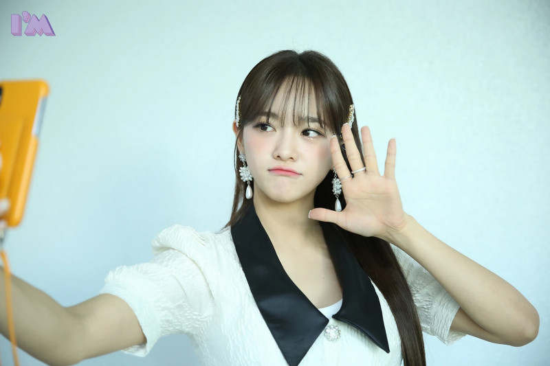 210430 Jellyfish Naver Post - Sejeong 'Warning' Music Show Behind documents 23